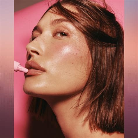 hailey bieber self tanner